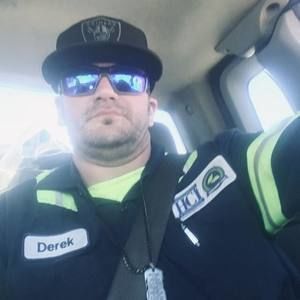 Meet your Posher, Derek